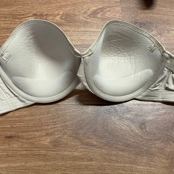 Maidenform Comfort Devotion Nude Beige Strapless Bra Size 38D Underwire Push Up - Picture 2 of 7